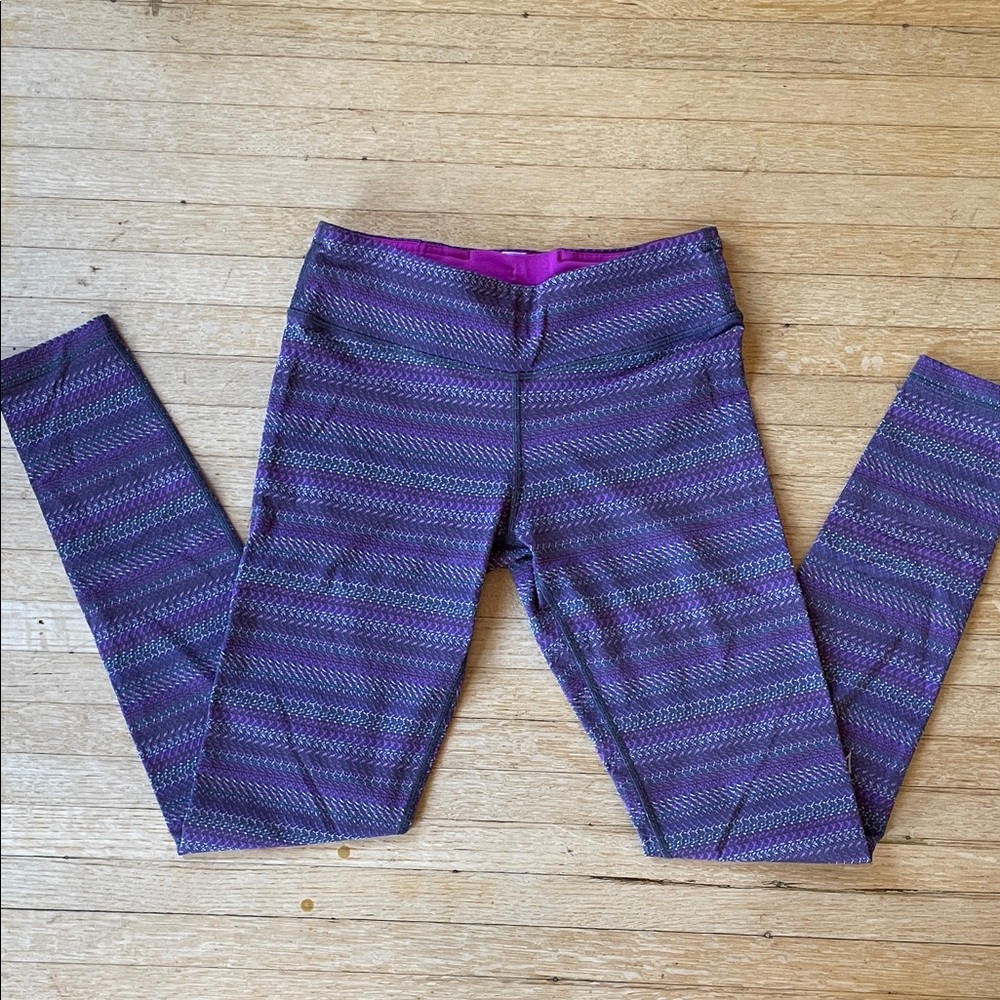 NWOT Ivivva by Lululemon purple striped texture leggings
